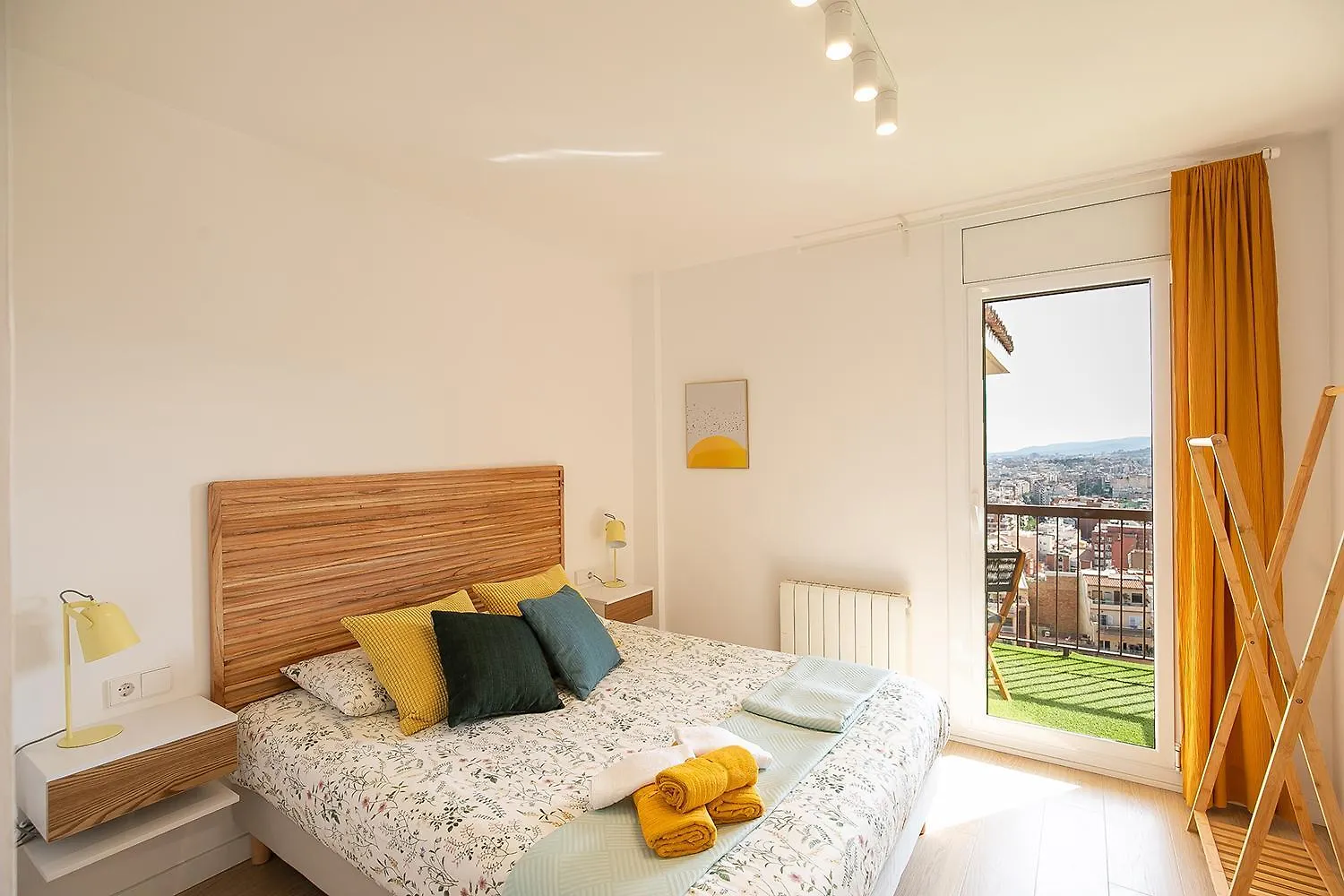 Magnificent Views, 3 Bedrooms, Terrace Barcelona Apartment