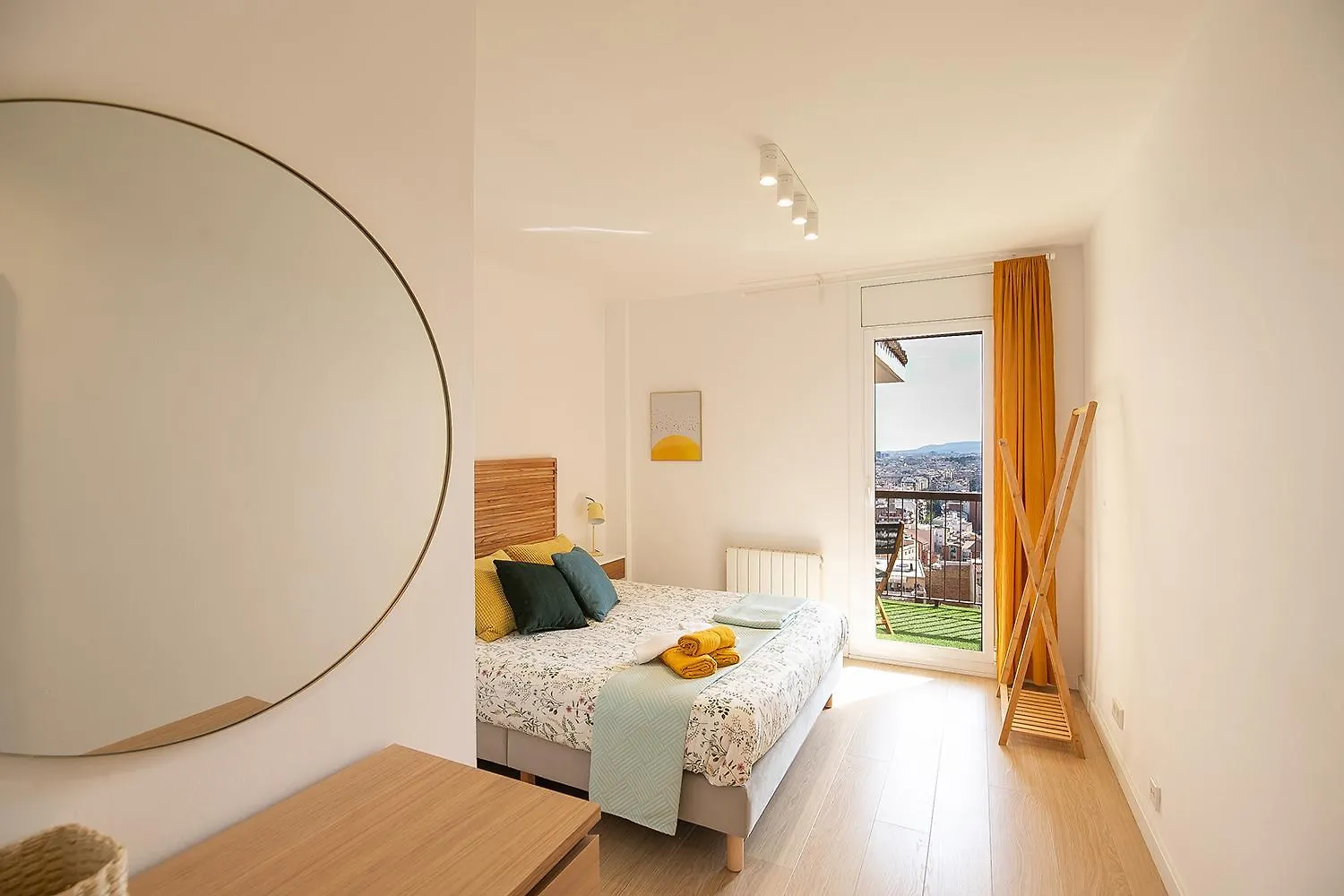 Magnificent Views, 3 Bedrooms, Terrace Barcelona Apartment
